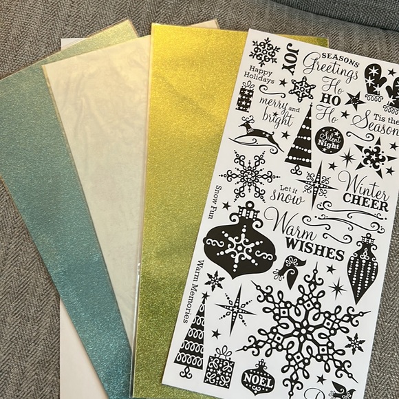 Glitter rub on Winter Cheer - Picture 3 of 8